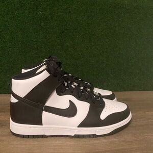 Nike Dunk High ‘Panda’ Size 9.5